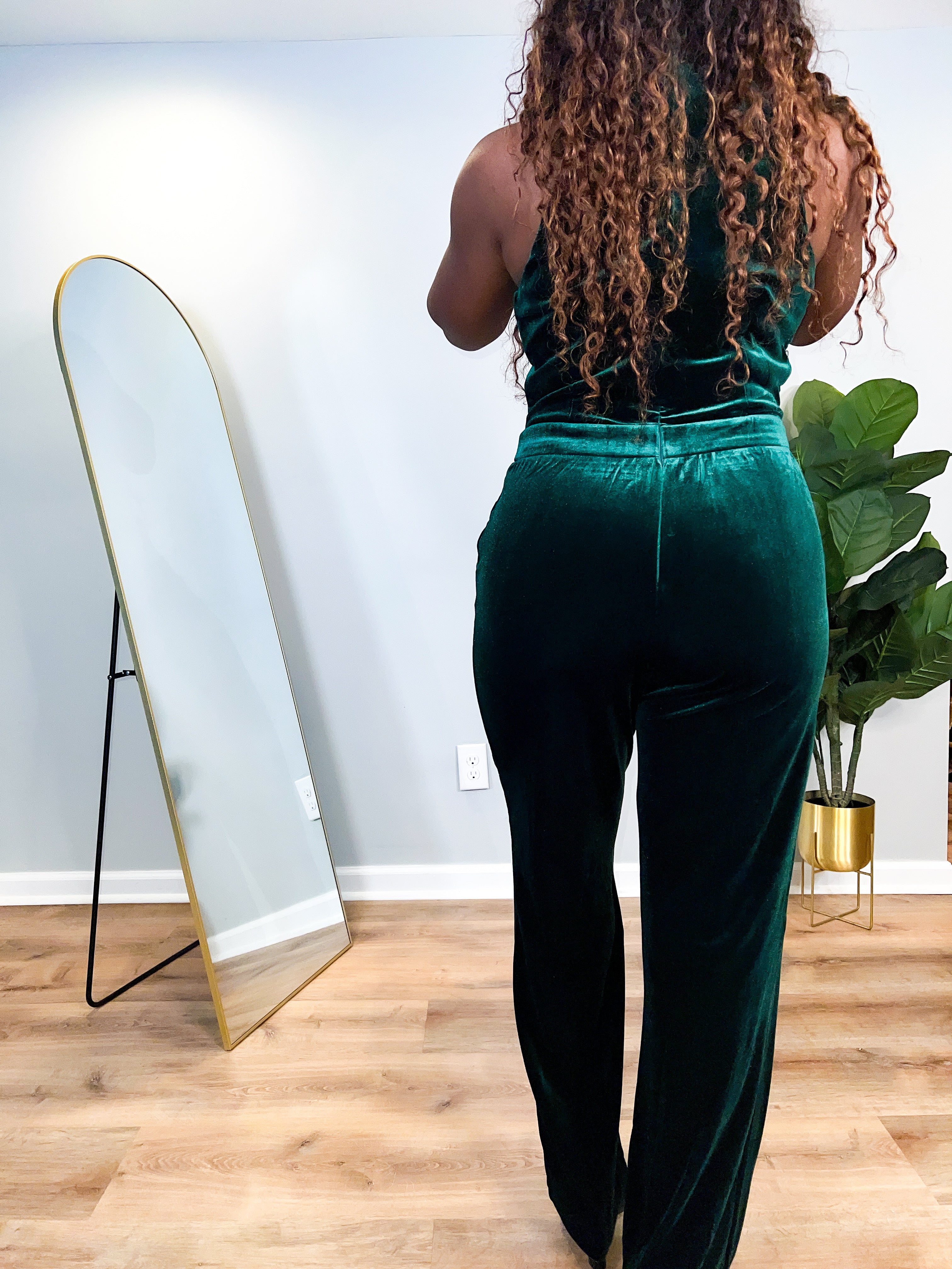Jayla -Velvet Jumpsuit